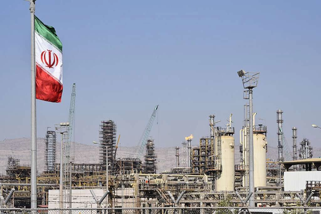 Trump: Kina može nastaviti kupovati iransku naftu